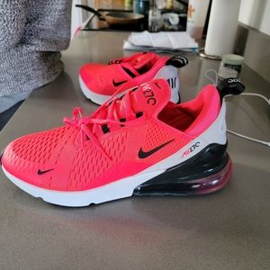 Nike Air 270